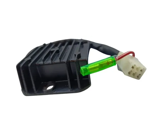 REGULADOR AKT 125 DE 5 CABLES